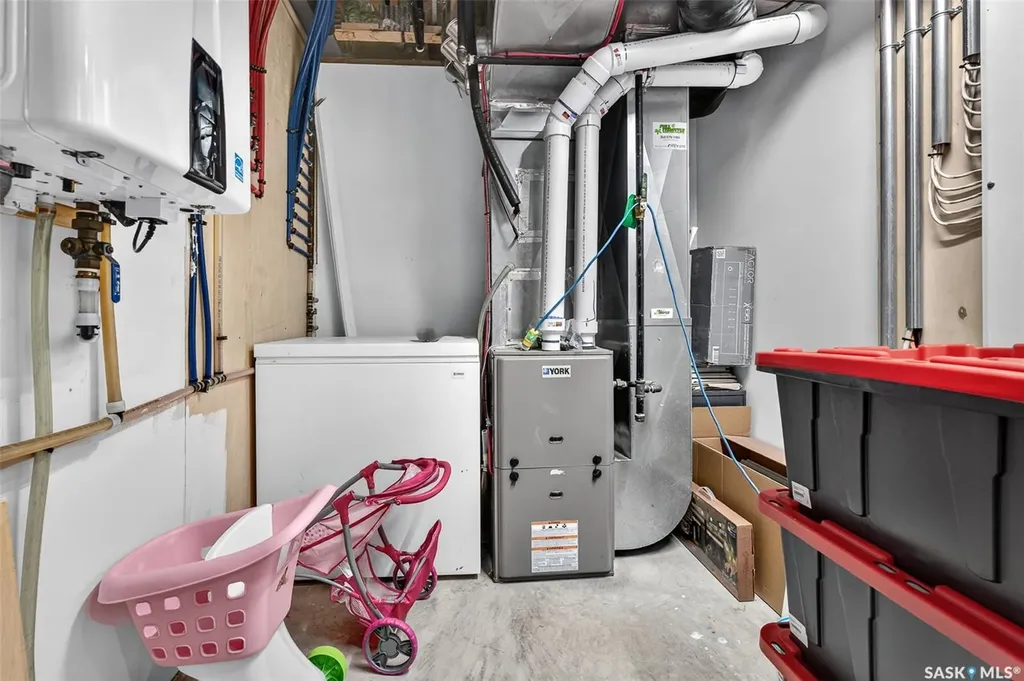 124 Everton Crescent Moose Jaw SK S6K 0A3