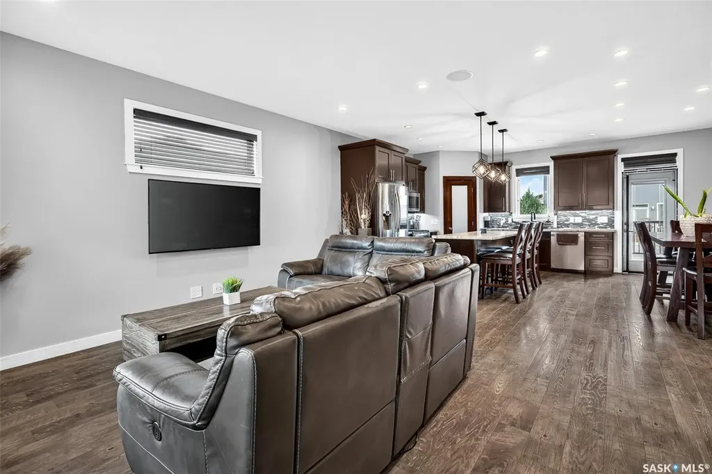 124 Everton Crescent Moose Jaw SK S6K 0A3