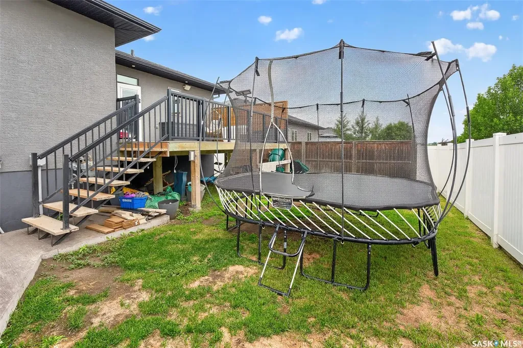 124 Everton Crescent Moose Jaw SK S6K 0A3