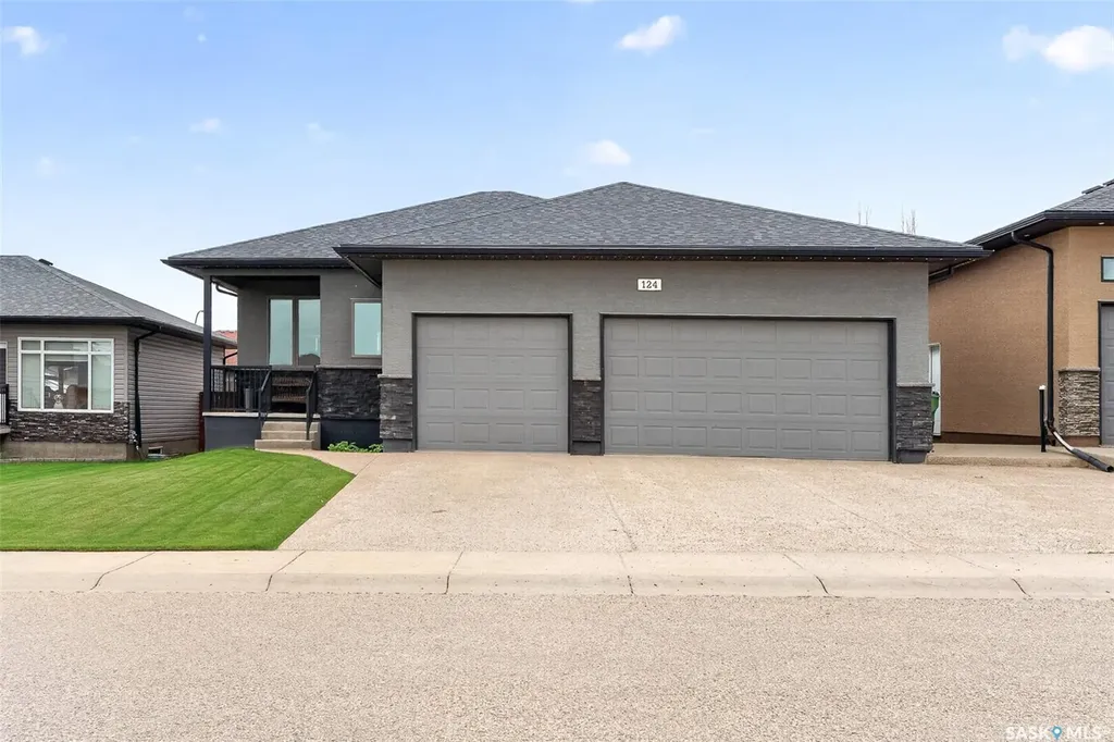 124 Everton Crescent Moose Jaw SK S6K 0A3
