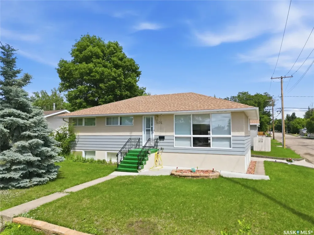 1402 93rd Street North Battleford SK S9A 0C1