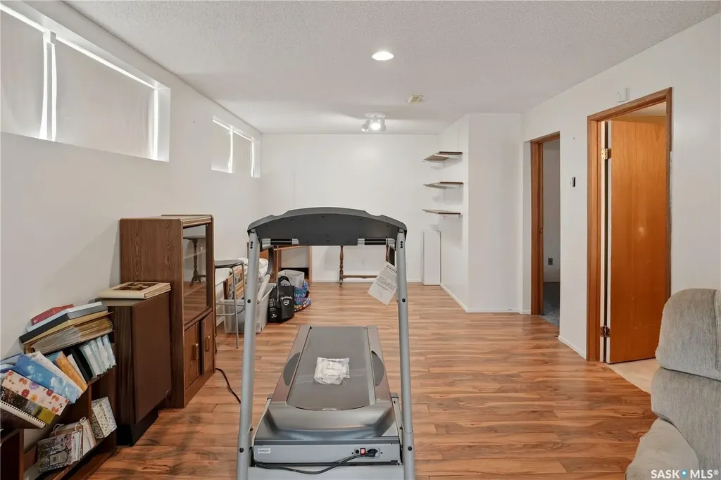 1402 93rd Street North Battleford SK S9A 0C1