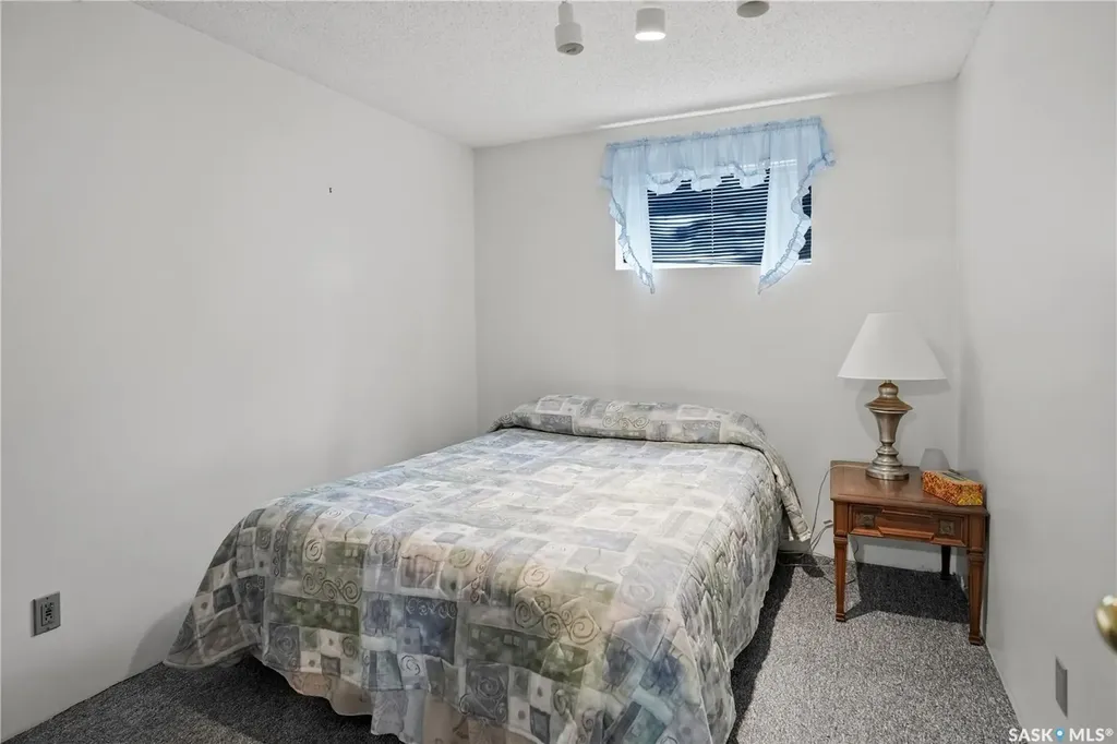 1402 93rd Street North Battleford SK S9A 0C1