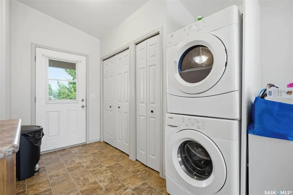 835-837 Rutherford Way Saskatoon SK S7N 0H1