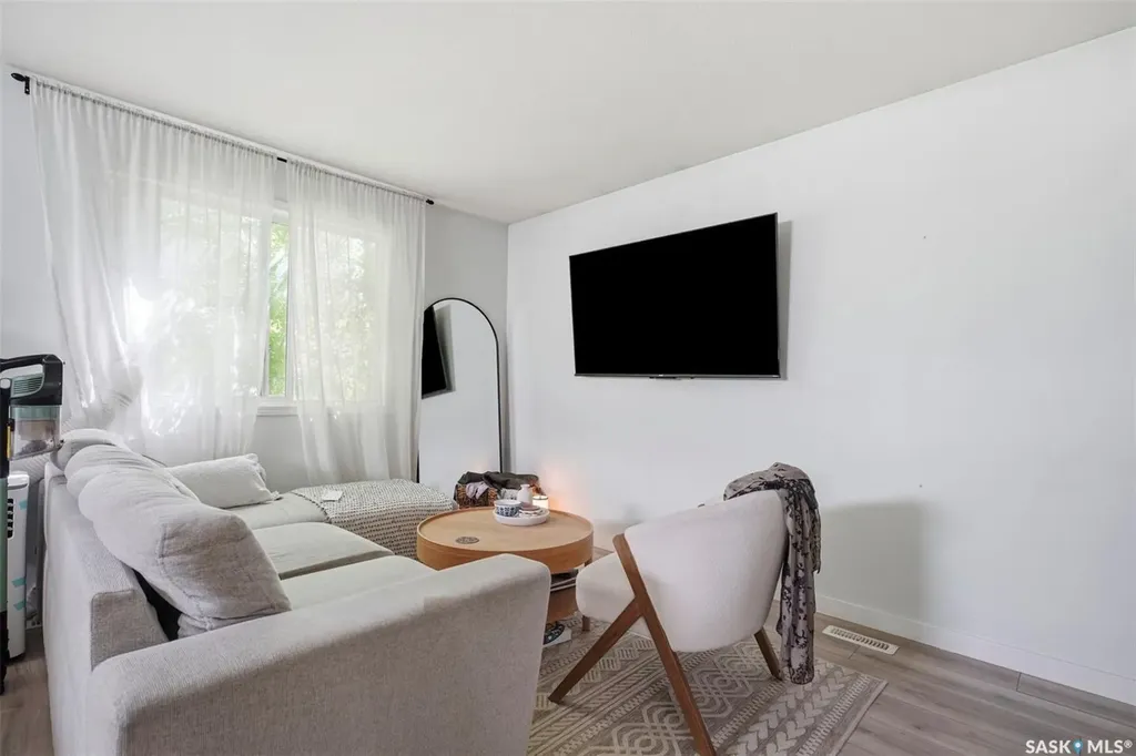 835-837 Rutherford Way Saskatoon SK S7N 0H1