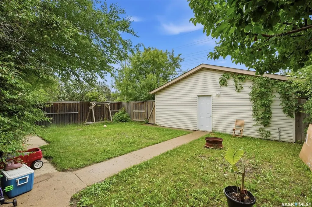 835-837 Rutherford Way Saskatoon SK S7N 0H1