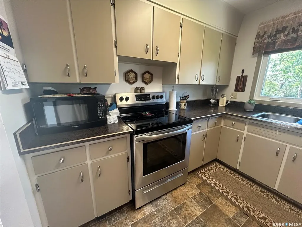 132 Churchill Avenue Coronach SK S0H 0Z0