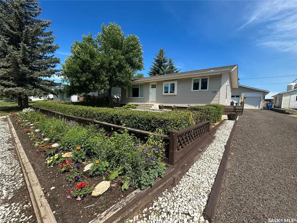 132 Churchill Avenue Coronach SK S0H 0Z0