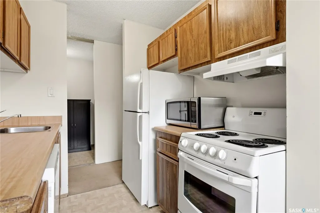 15 Alport Crescent Regina SK S4R 8C6