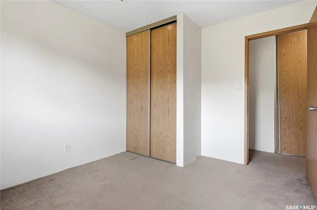 15 Alport Crescent Regina SK S4R 8C6