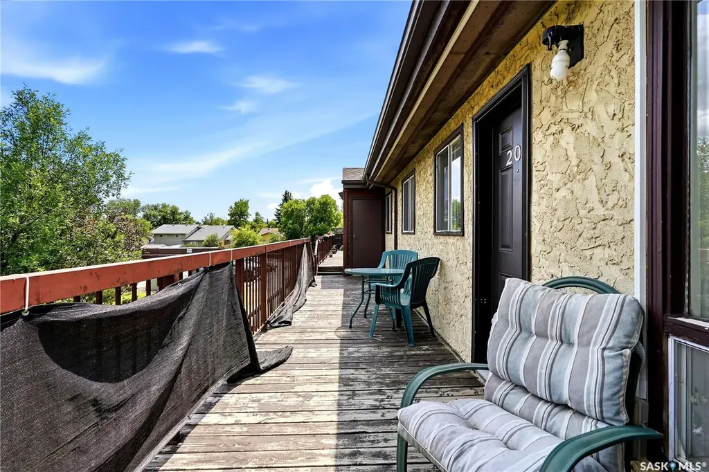 15 Alport Crescent Regina SK S4R 8C6