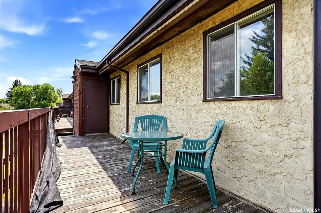 15 Alport Crescent Regina SK S4R 8C6