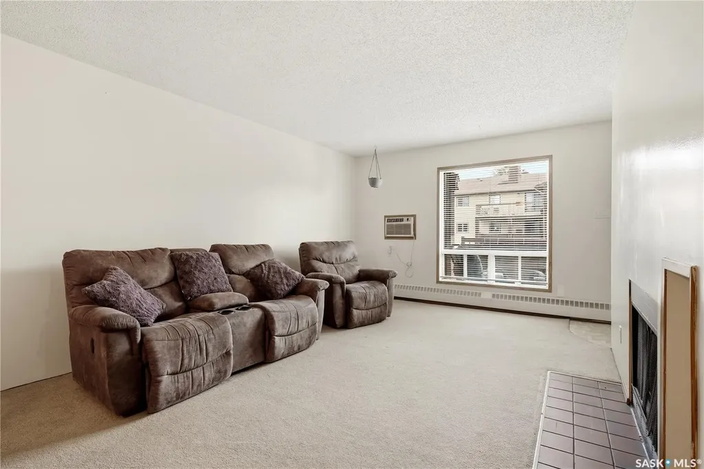 15 Alport Crescent Regina SK S4R 8C6