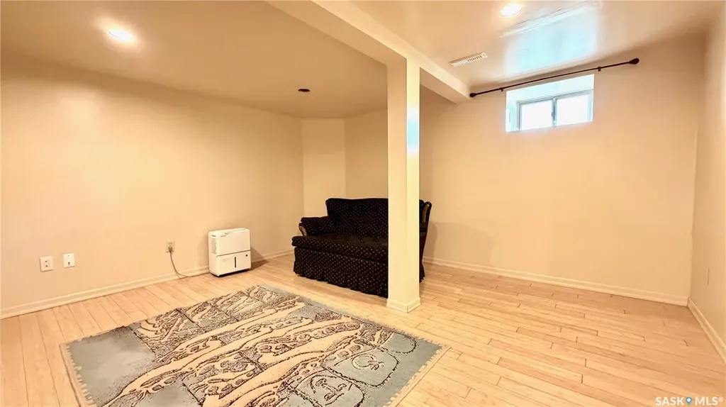 123 Ruth Street E Saskatoon SK S7K 0J7