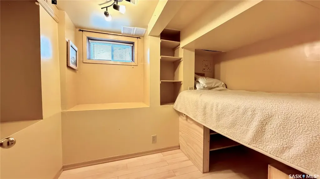123 Ruth Street E Saskatoon SK S7K 0J7