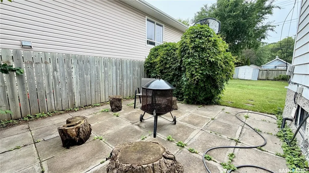 123 Ruth Street E Saskatoon SK S7K 0J7