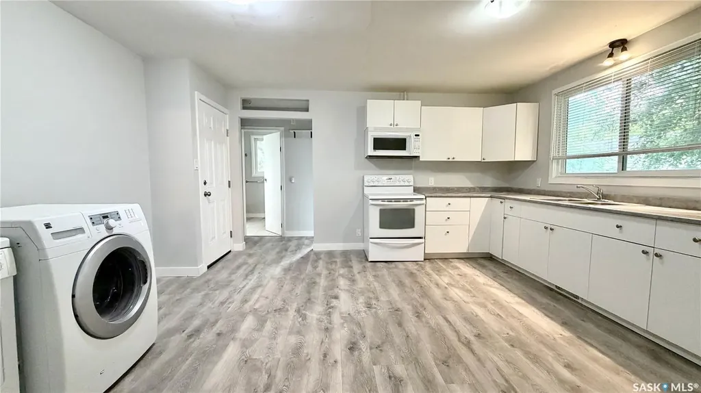 1340 E Avenue N Saskatoon SK S7L 1T5