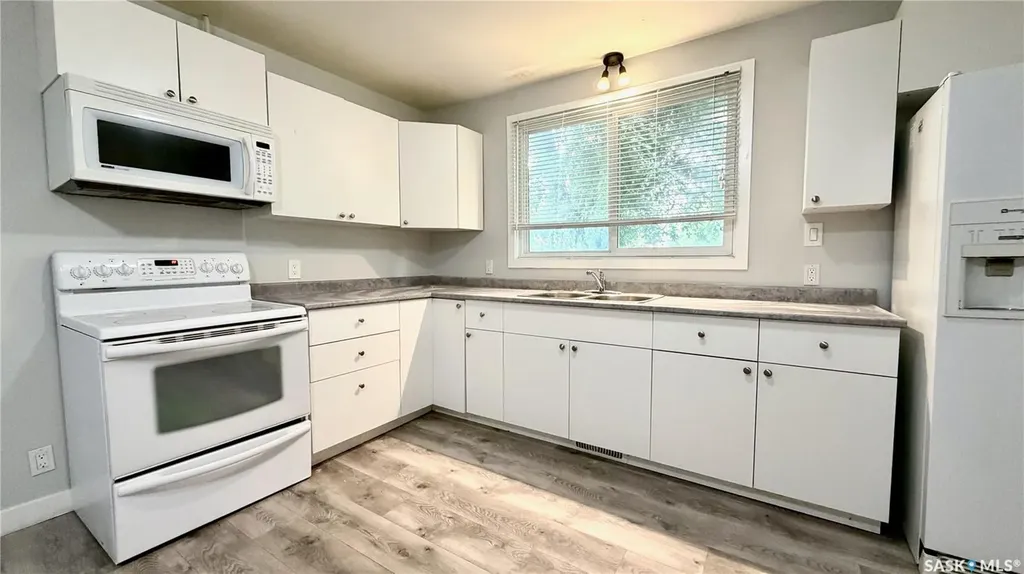 1340 E Avenue N Saskatoon SK S7L 1T5