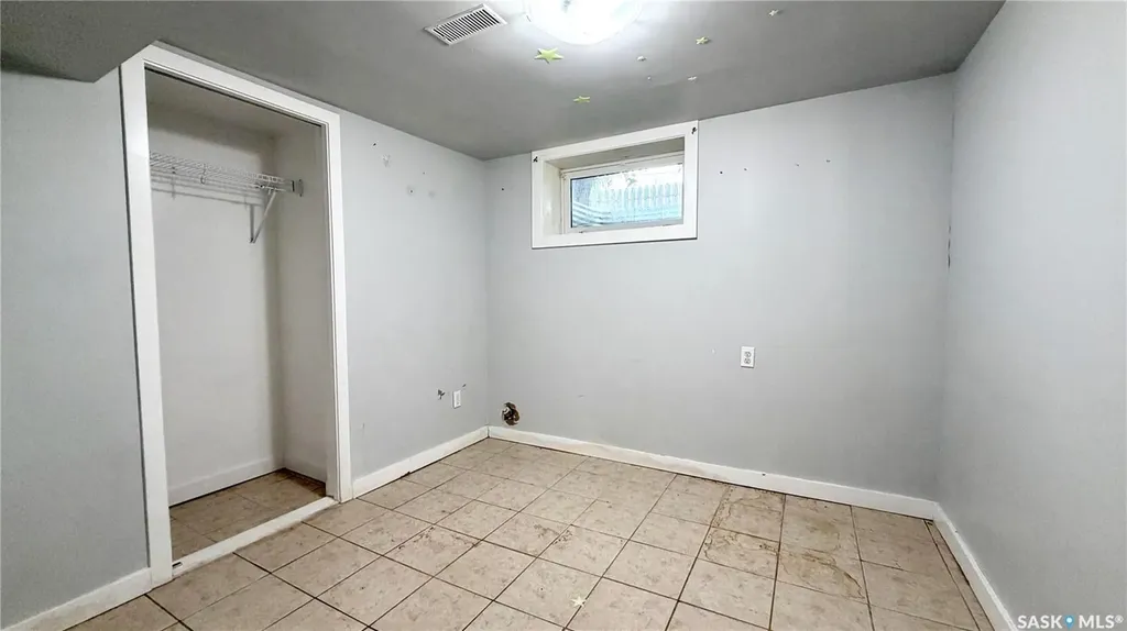 1340 E Avenue N Saskatoon SK S7L 1T5