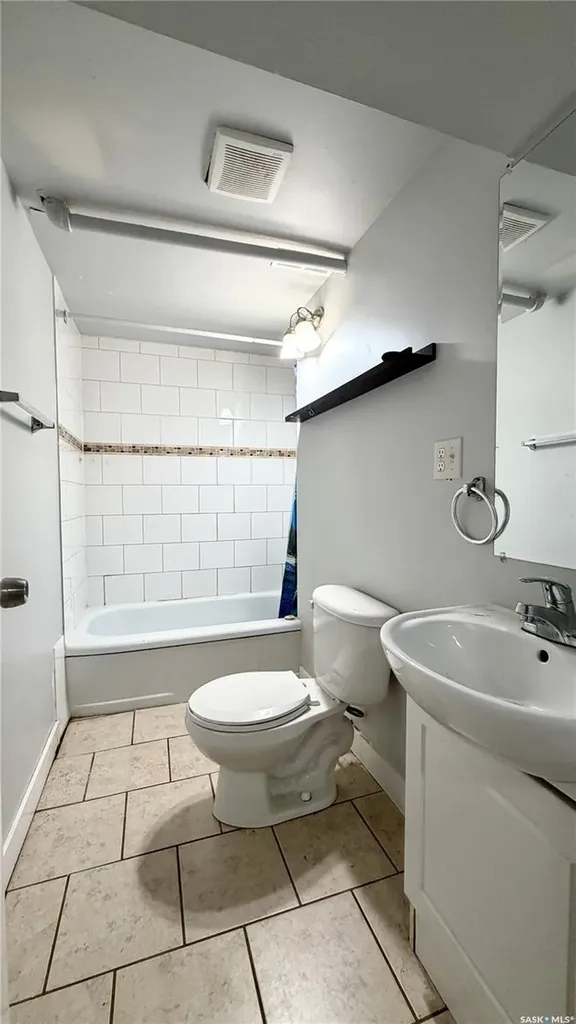 1340 E Avenue N Saskatoon SK S7L 1T5
