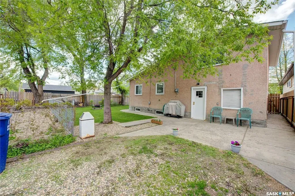 1340 E Avenue N Saskatoon SK S7L 1T5