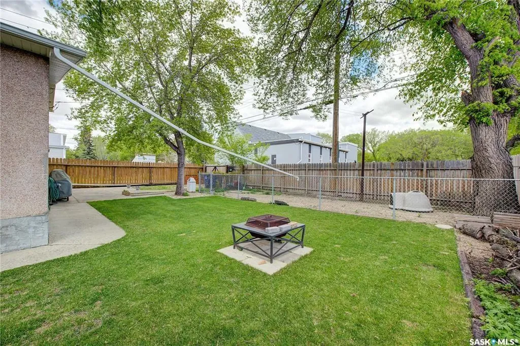 1340 E Avenue N Saskatoon SK S7L 1T5