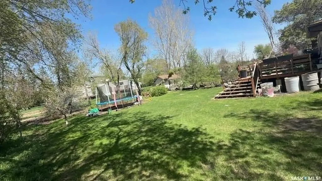 60 Railway Avenue Redvers SK S0C 2H0
