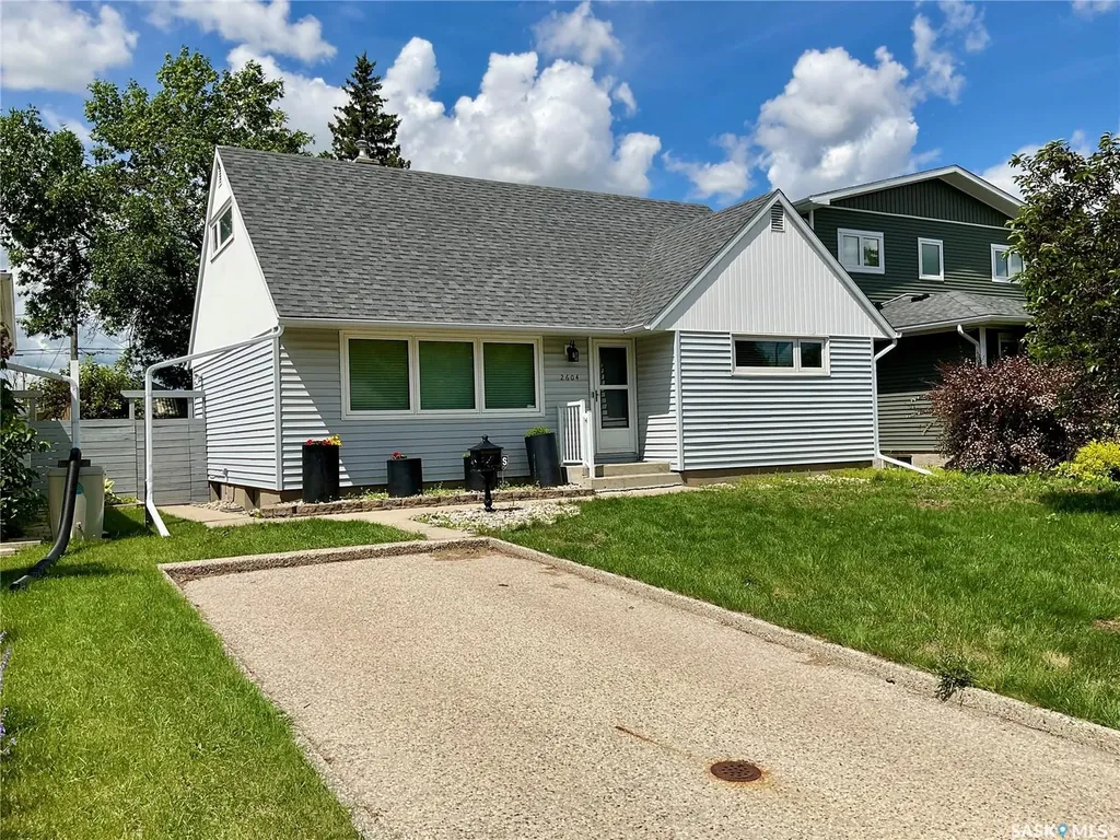 2604 Edward Street Regina SK S4S 0M8