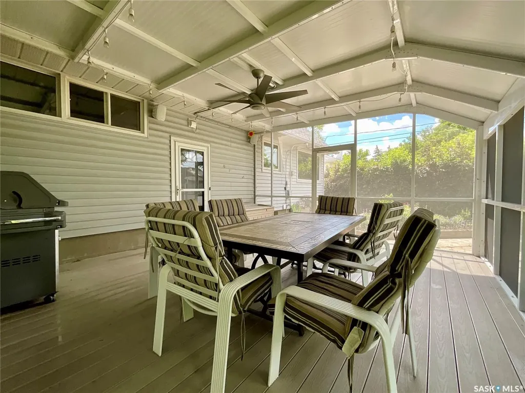 2604 Edward Street Regina SK S4S 0M8