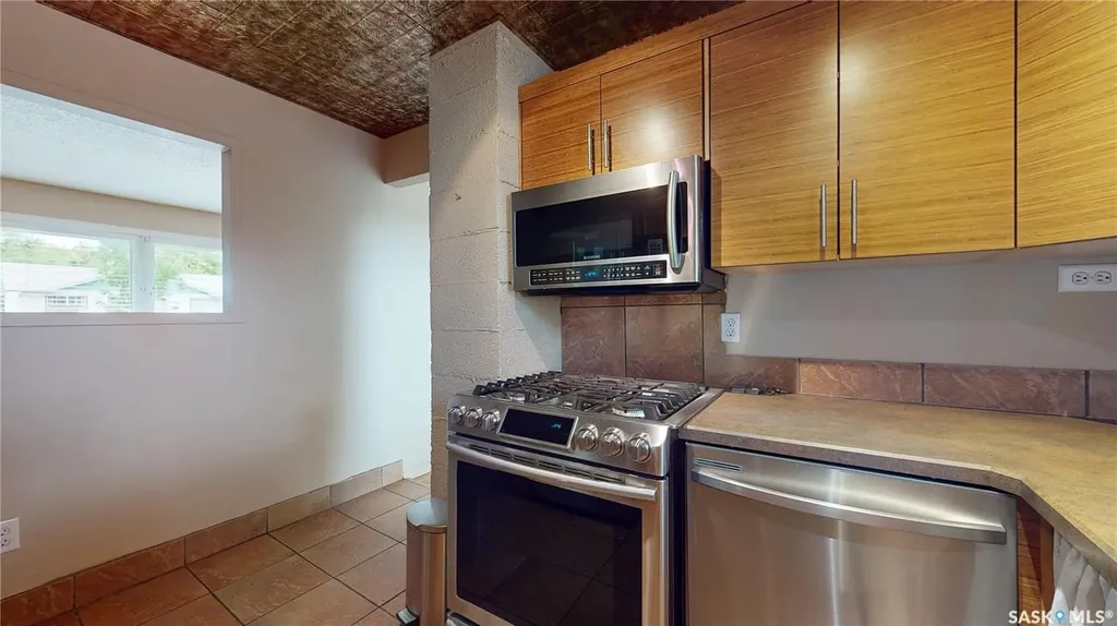 2604 Edward Street Regina SK S4S 0M8