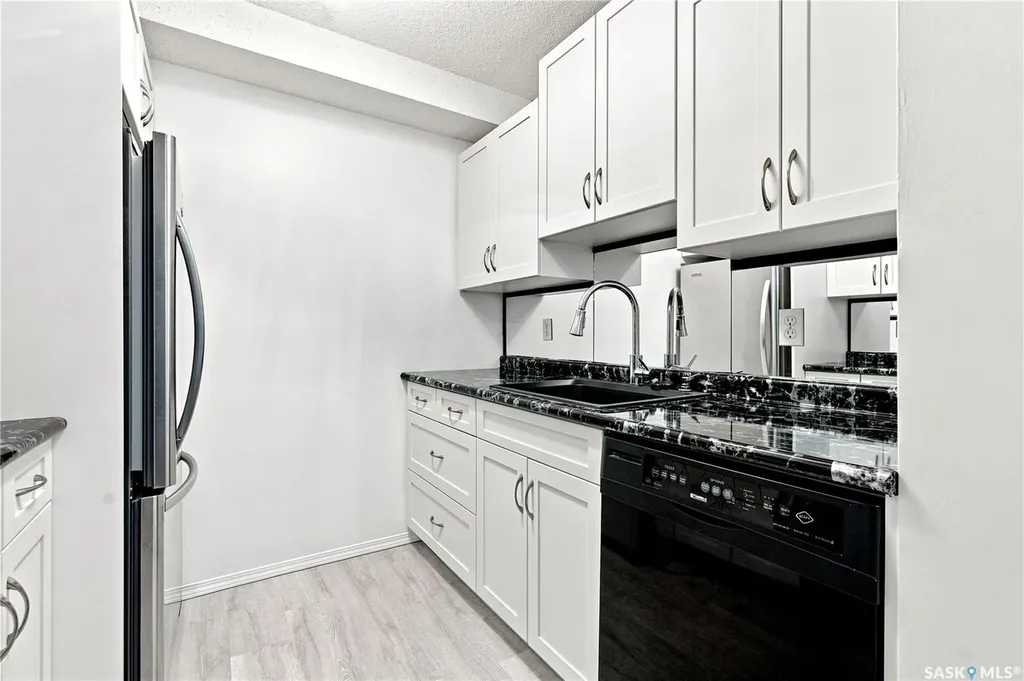 411 Tait Court Saskatoon SK S7H 5L3