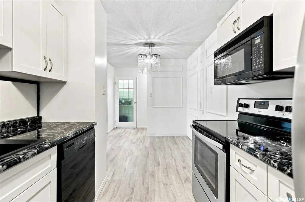 411 Tait Court Saskatoon SK S7H 5L3