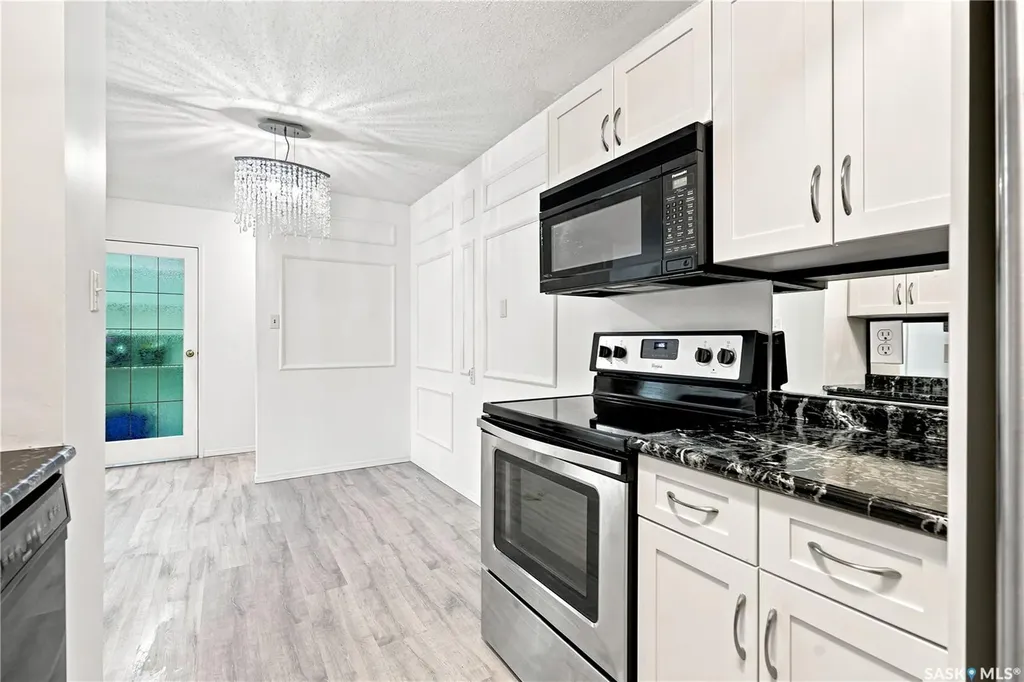 411 Tait Court Saskatoon SK S7H 5L3