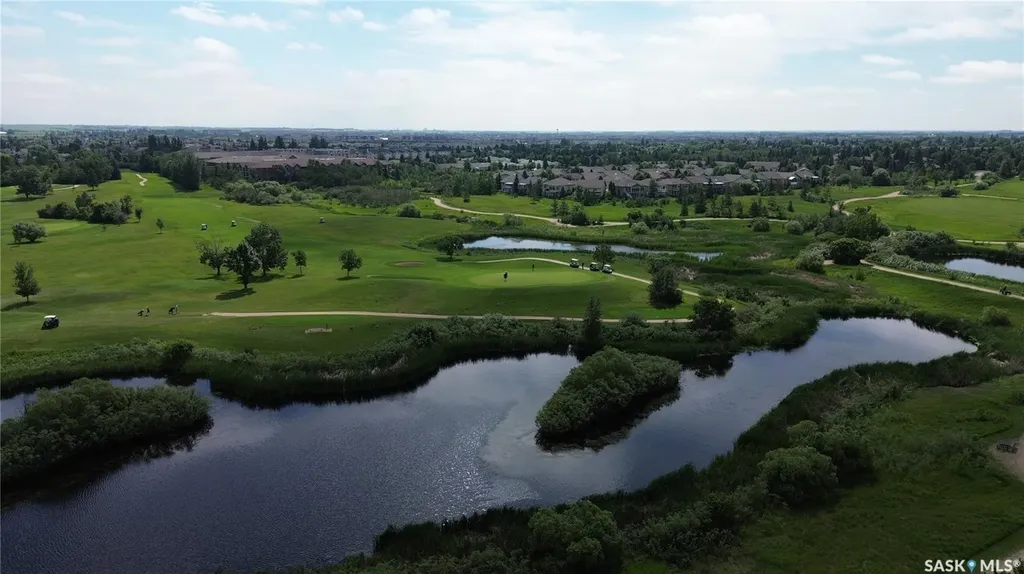 411 Tait Court Saskatoon SK S7H 5L3