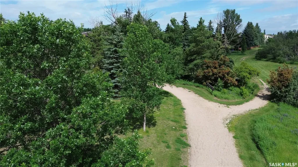411 Tait Court Saskatoon SK S7H 5L3