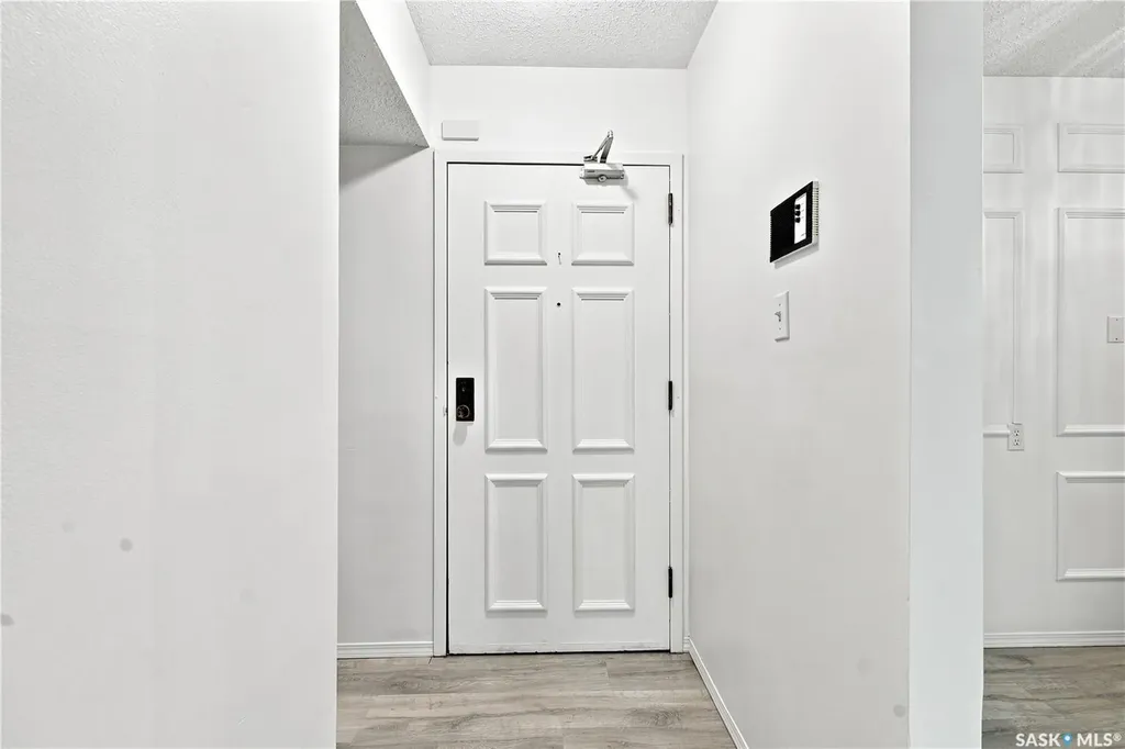 411 Tait Court Saskatoon SK S7H 5L3