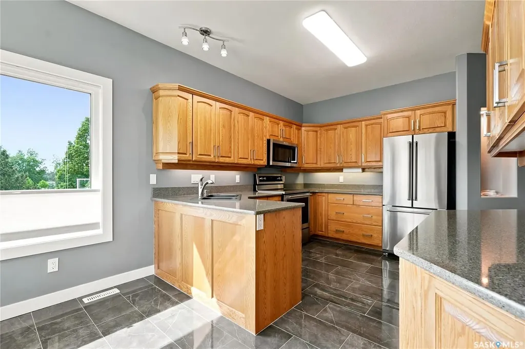 315 Bayview Crescent Saskatoon SK S7V 1B5