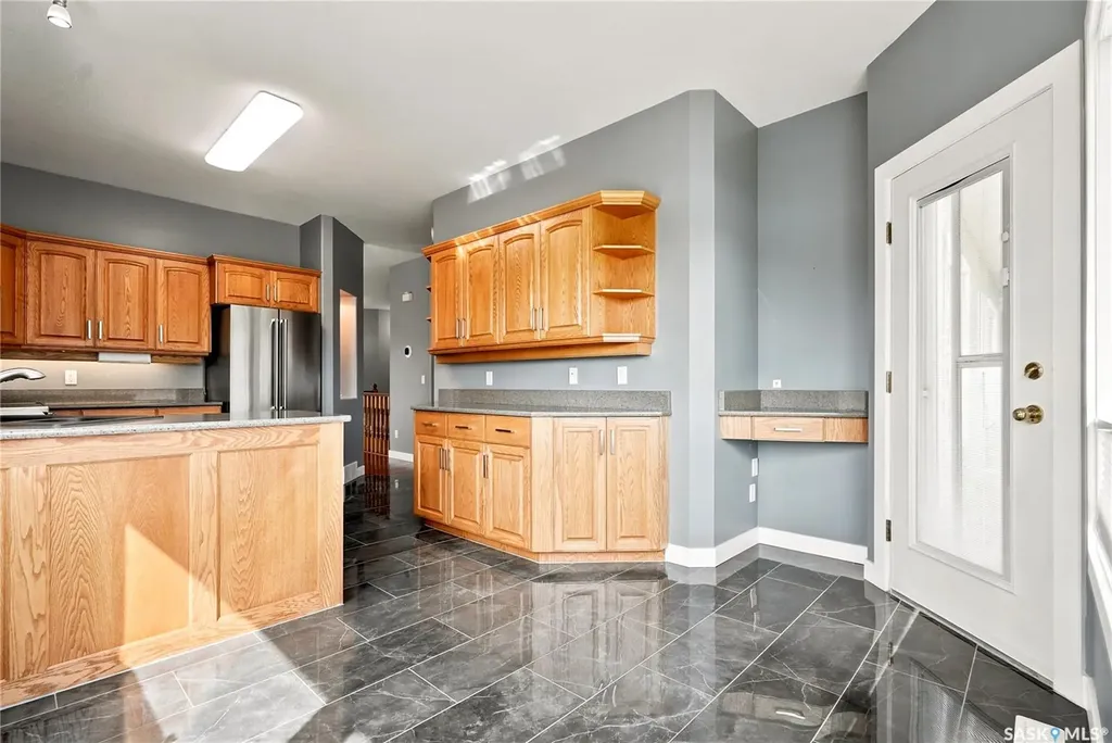 315 Bayview Crescent Saskatoon SK S7V 1B5