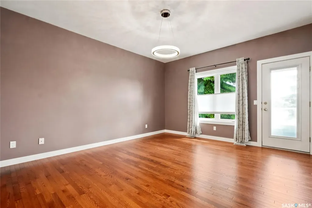 315 Bayview Crescent Saskatoon SK S7V 1B5
