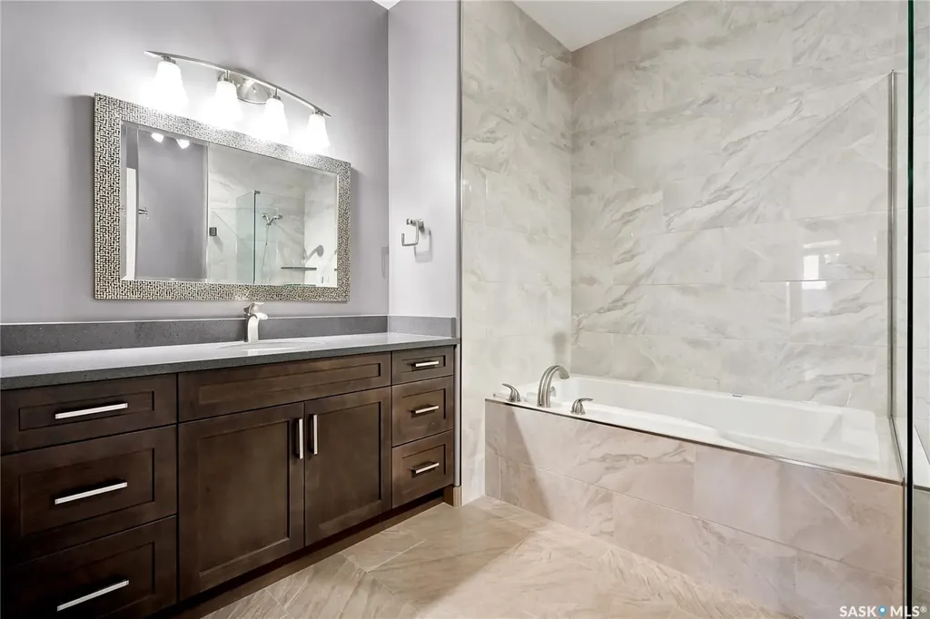315 Bayview Crescent Saskatoon SK S7V 1B5