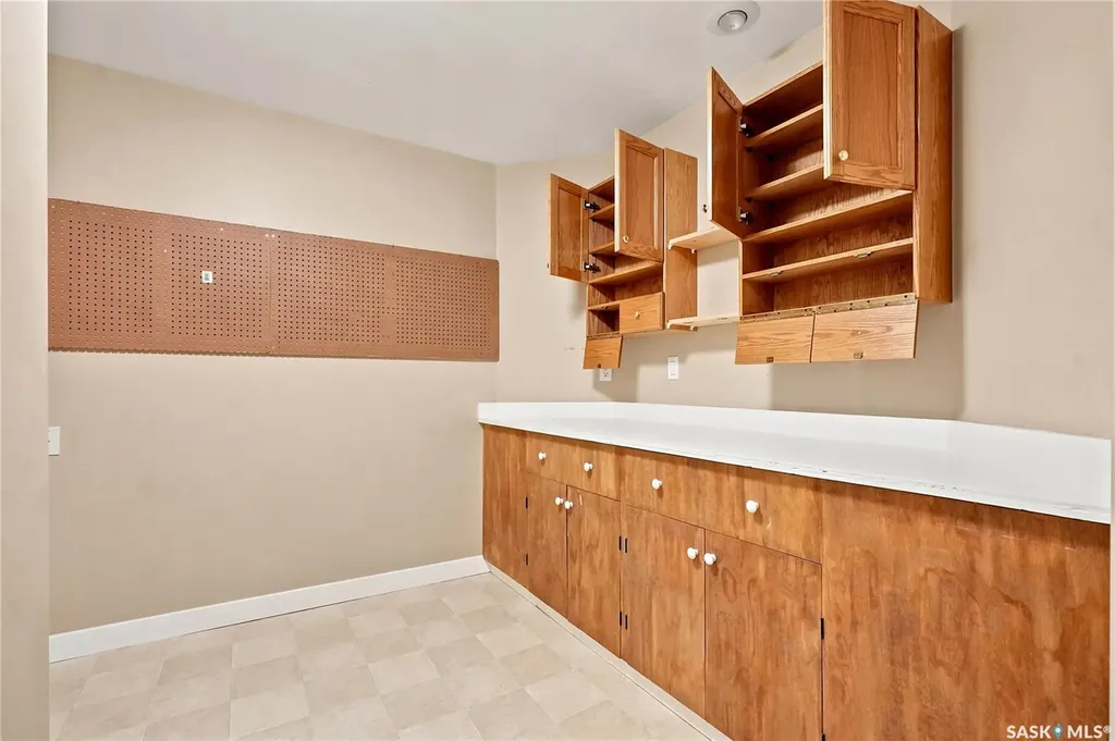 315 Bayview Crescent Saskatoon SK S7V 1B5