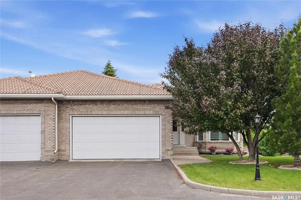 315 Bayview Crescent Saskatoon SK S7V 1B5
