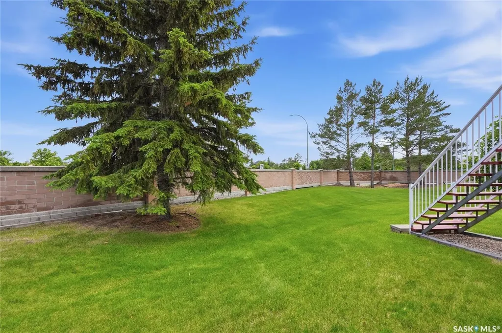 315 Bayview Crescent Saskatoon SK S7V 1B5