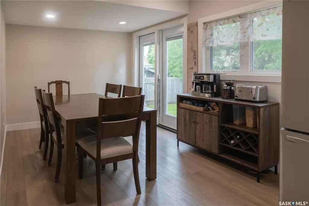 4052 Taylor Street E Saskatoon SK S7H 5J5