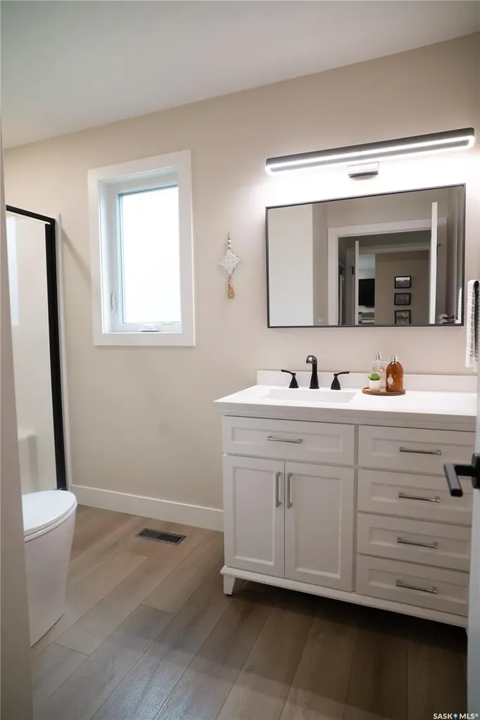 4052 Taylor Street E Saskatoon SK S7H 5J5