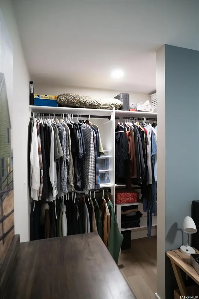 4052 Taylor Street E Saskatoon SK S7H 5J5