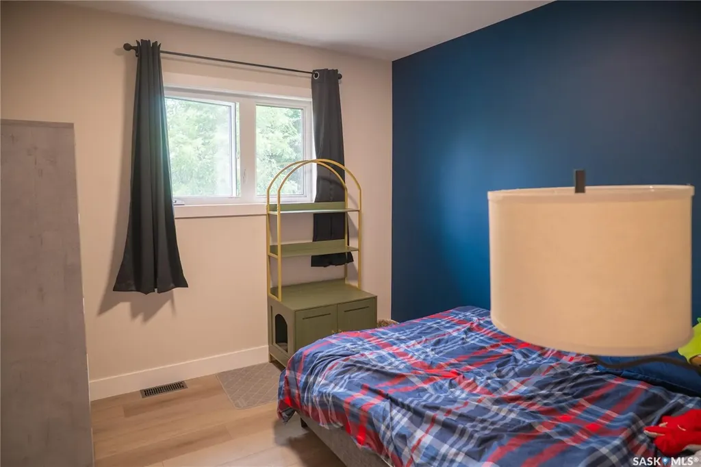 4052 Taylor Street E Saskatoon SK S7H 5J5