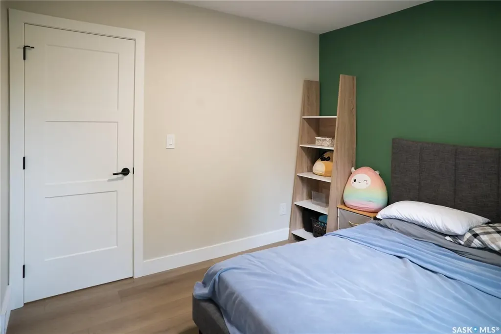 4052 Taylor Street E Saskatoon SK S7H 5J5