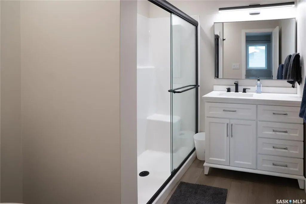 4052 Taylor Street E Saskatoon SK S7H 5J5