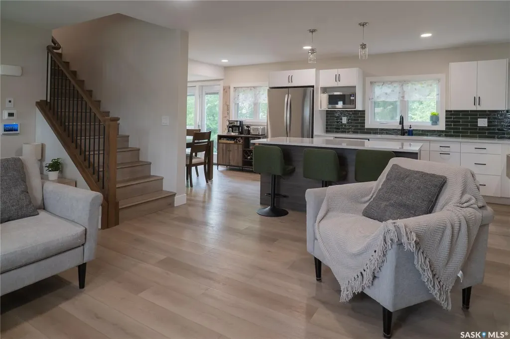4052 Taylor Street E Saskatoon SK S7H 5J5